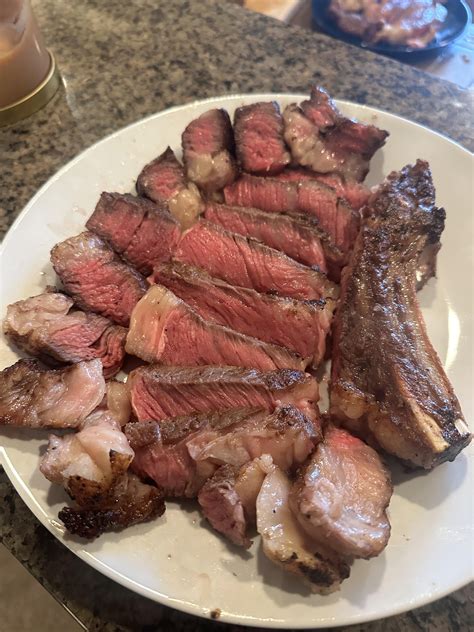 Roommate turned 30 yesterday so I made us some ribeyes to celebrate. No