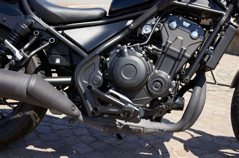 Honda Rebel 500 und Rebel 1100 Vergleich am Wheels&Waves Festival 2022