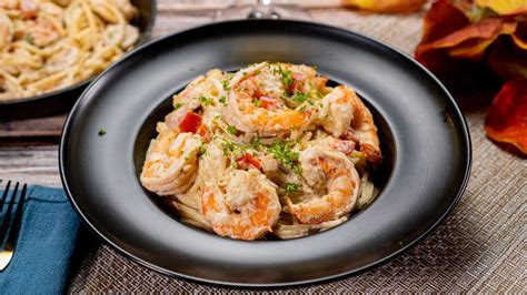 Shrimp in Champagne Sauce with Pasta Recipe - Recipes.net