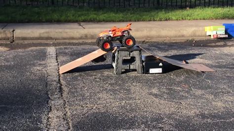 Rc Car Ramps Youtube