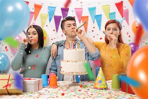 Что подарить парню на 20 лет — идеи оригинальных подарков парню на 20 ...