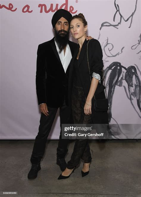 Waris Ahluwahlia And Guest Attend The 2022 New York Academy Of Art