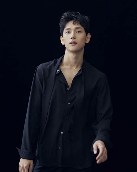 Im Si Wan Talks About Career Journey + "Hell Is Other People"