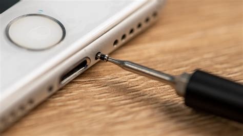 Apple Will Make Iphone Repair Tools Widely Available Mashable