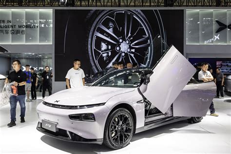 Chinezii ce au depășit Tesla intră în București. Brandul a semnat un