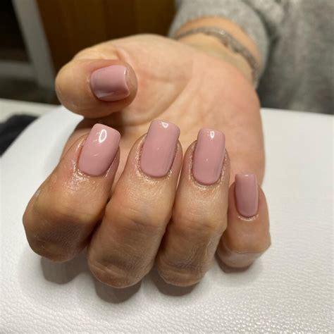 Chic Modern Nude Nail Art Designs For A Soft And Feminine Look