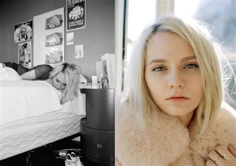 Hot Sexy Clementine Creevy Bikini Pics