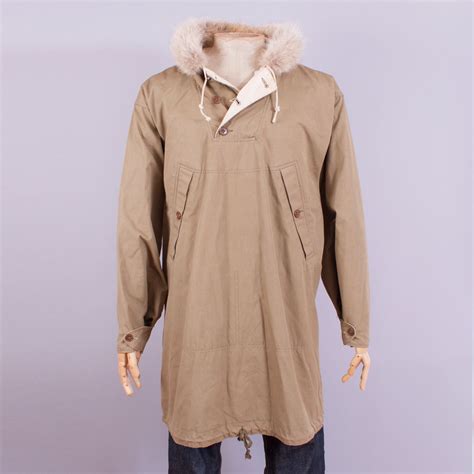 vintage  mountain div reversible parka  cosmo