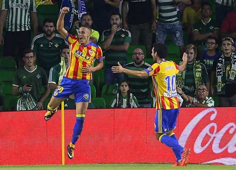 falnsya yshk bytys bsdasy fy aldory alasbany almsry alyom