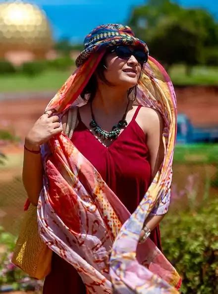 Sharanya Turadi 15 Hot Pics And Photo