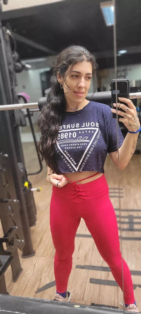 F Ready To Workout Nudes Gonemild Nude Pics Org