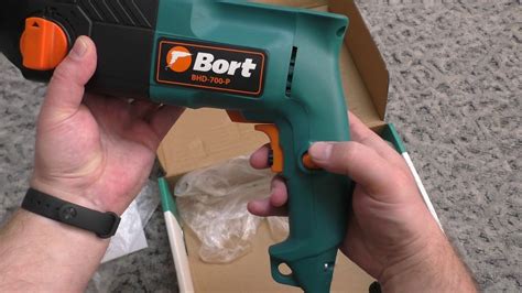 Перфоратор Bort BHD-700-P - YouTube