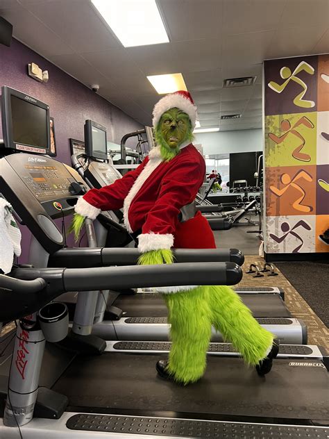 Mvfpd Anytime Fitness Grinch 12202023 B The Pizen Switch Times