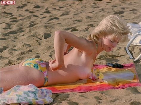 Naked Jennifer Inch In State Park