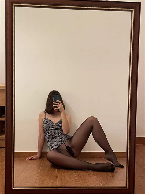 No Panties Club Nudes Tightsandtightclothes Nude Pics Org