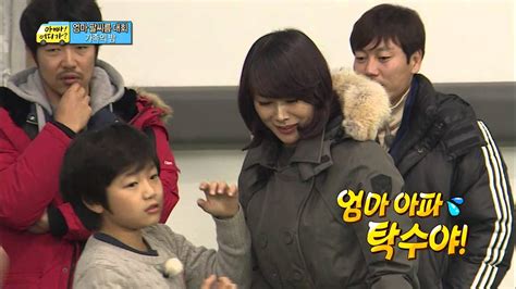 HOT 아빠 어디가 팔씨름이 뭐라고 쩍벌은 기본 양말까지 벗어던진 열정의 엄마들 YouTube