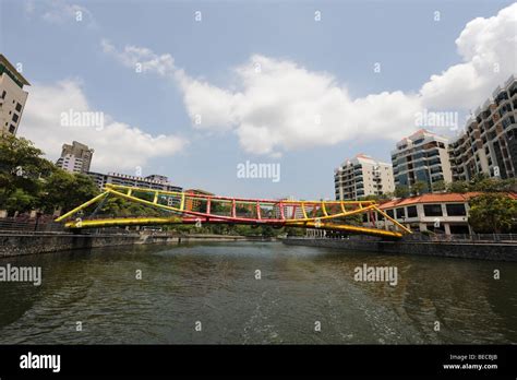 Alkaff Bridge Over The Singapore River Singapore Stock Photo Alamy