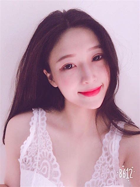 Top Ảnh Hot Girl Có Gương Mặt Đẹp Nhất Việt Nam Nhìn Muốn