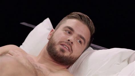 Una Coppia Gay Ad Undressed