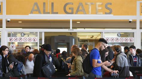 Government shutdown: TSA staff shortages cause airport delays