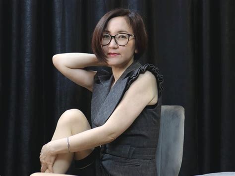 AvroraLiam Mature Model On Jas St