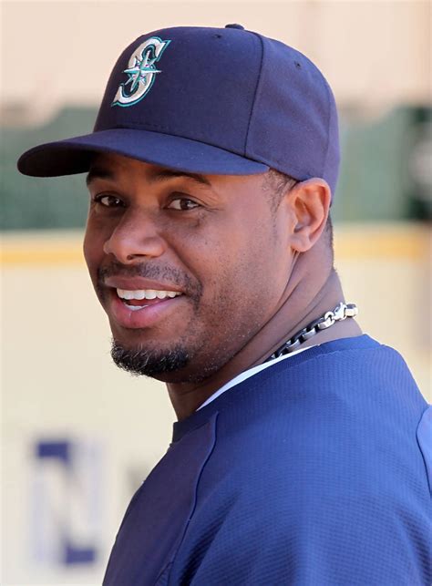 Baixe Papéis de Parede do Ken Griffey Jr Sorrindo Para A Câmera