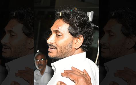 Andhra Cm Jagan Mohan Reddy Injured In Stone Pelting Incident In