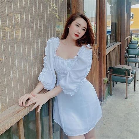 Hot girl Thanh Mèo đẹp căng mọng tràn đầy sức sống được báo Trung khen ngợi hết lời Hạt