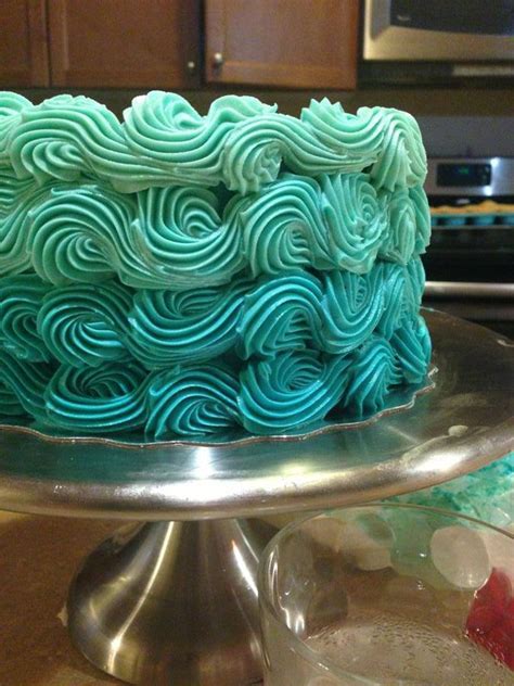 Customer Wanted A Wave Like Cake Did Figure 8 Piping In Ombre Cake