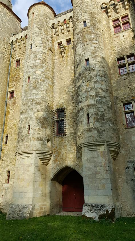 Château de Chevenon Passy les Tours Le Château