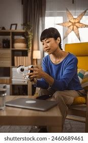 Mature Japonaise Avec Fils R Sultats Mille Dimages Libres De Droits De Photos De Stock