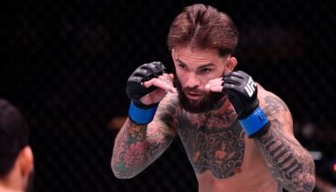 UFC 285 Results: Cody Garbrandt defeats Trevin Jones (Highlights ...