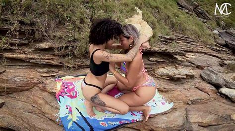 Lesbian Porn Lesbian Sluts Fucking On The Riverbank In Broad Daylight Cnn Amador