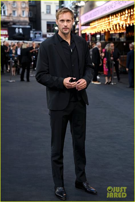 Photo: lee uk premiere kate winslet alexander skarsgard 24 | Photo ...