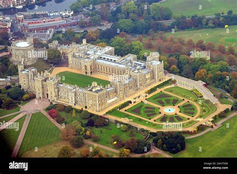 Windsor Castle Aerial View Stock Photos & Windsor Castle Aerial View