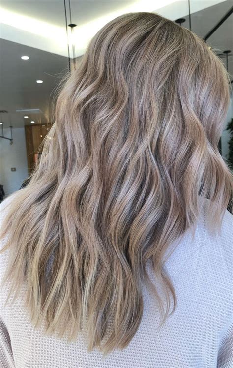 25 Trendy Mushroom Blonde Hair Colour Ideas For A Modern Look Beachy Waves