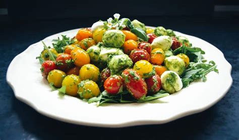 Bunter Tomatensalat Mit Mozzarella Kugeln Kochen Aus Liebe