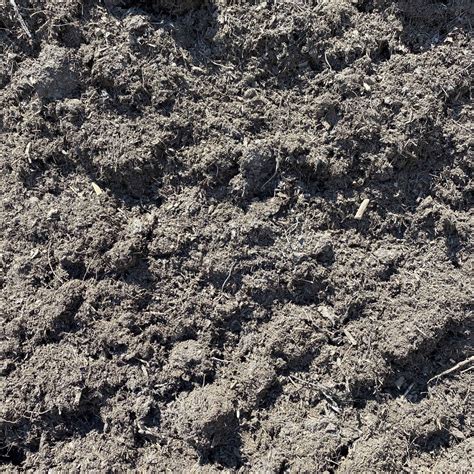 100% Natural Leaf Mulch | Wagon Wheel Inc.