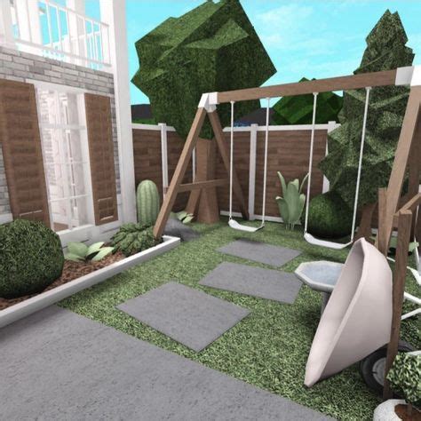 Bloxburg Front Garden Ideas