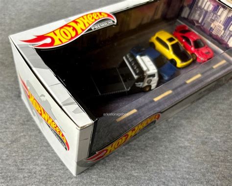 Hot Wheels Premium Collector Set Fleet Street Nissan Sentra Honda Civic Toyota Celica Hotwheels