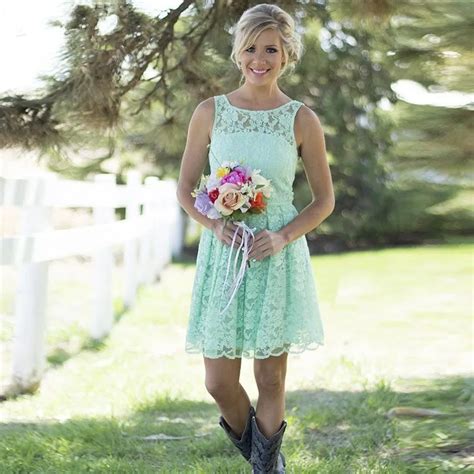 Country Western Mint Green Cheap Lace Bohemian Bridesmaid Dresses