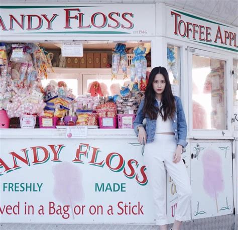 Chị em xinh đẹp của gia đình hot girl Lào gốc Việt Cộng đồng mạng ZNEWS VN