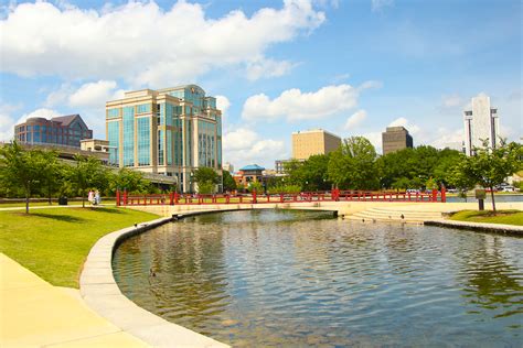 Rocket City in Huntsville Alabama Staying Adventurous Ep37 | Stay