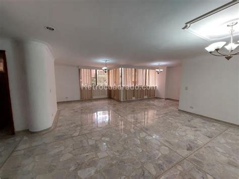 Venta De Apartamento En Laureles Medell N M