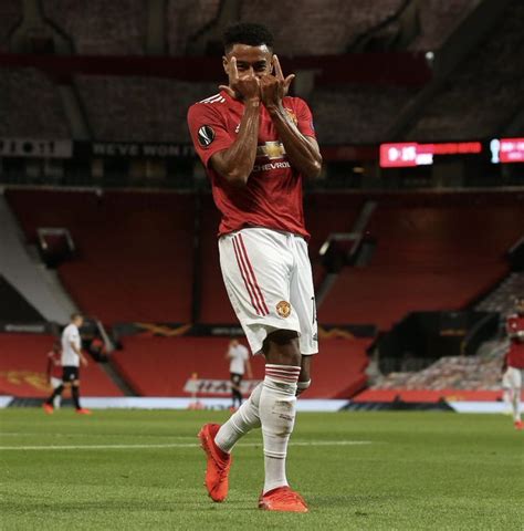 lingard  loaned  west ham manchester news