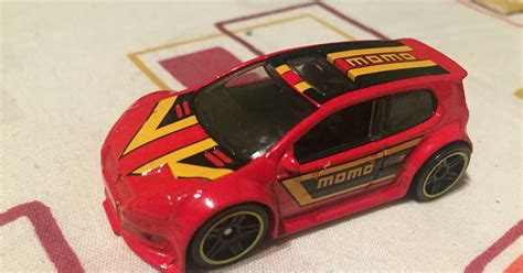 MIS COCHES DE ESCALA DE 1 60 VOLKSWAGEN GOLF GTI HOT WHEELS