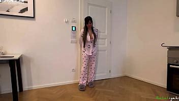 Aaliyah Le Mete La Lengua A Alexander Y Lo Hace Explotar XVIDEOS