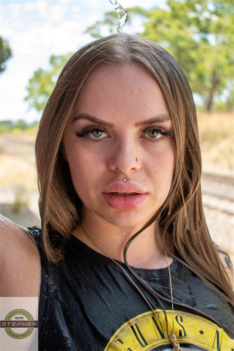 SGL Naked Couple Flickr