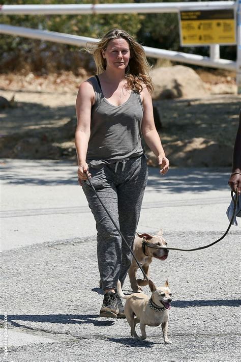 Alicia Silverstone Nude OnlyFans Leaks Fappening FappeningBook