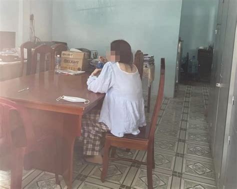 Hot girl Tina Dương phủ nhận cáo buộc lừa đảo được người thân bảo lãnh